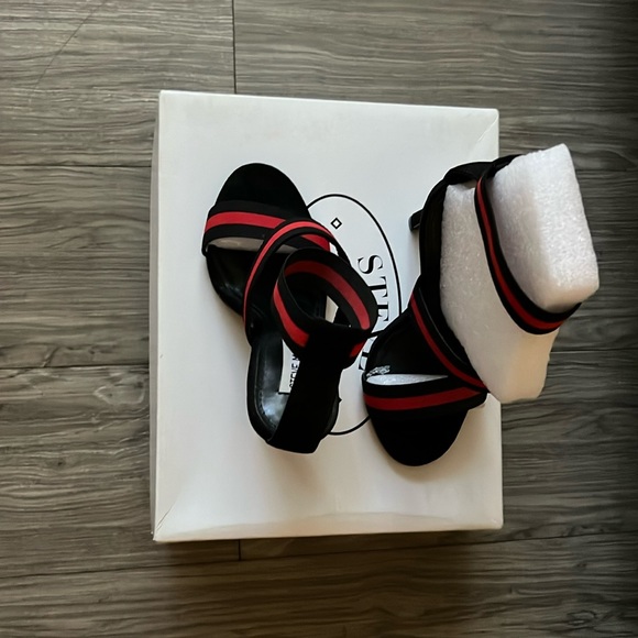 Steve Madden Black & Red Strappy Heels - Picture 3 of 5